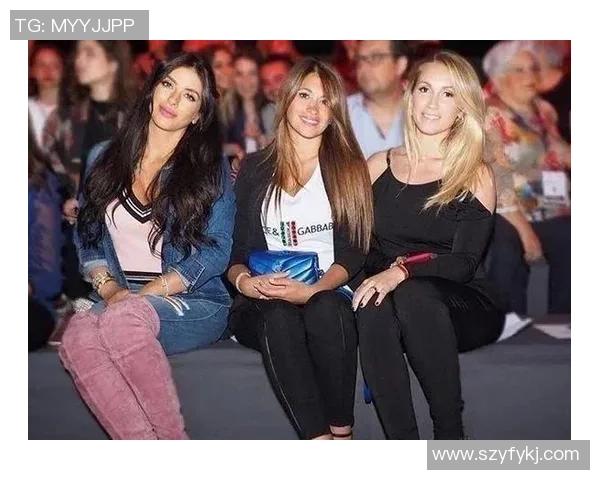 足球巨星登场引爆全场观众座位分布焦点揭秘